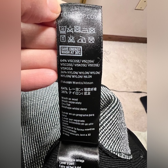 Topshop Lightning Bolt Green Black sweater size 2 - Picture 7 of 7